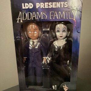Living dead dolls Addams family